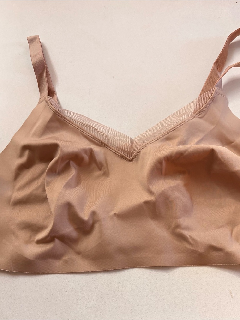 ThirdLove Classic
Smooth Wireless Minimizer Bra in 36E